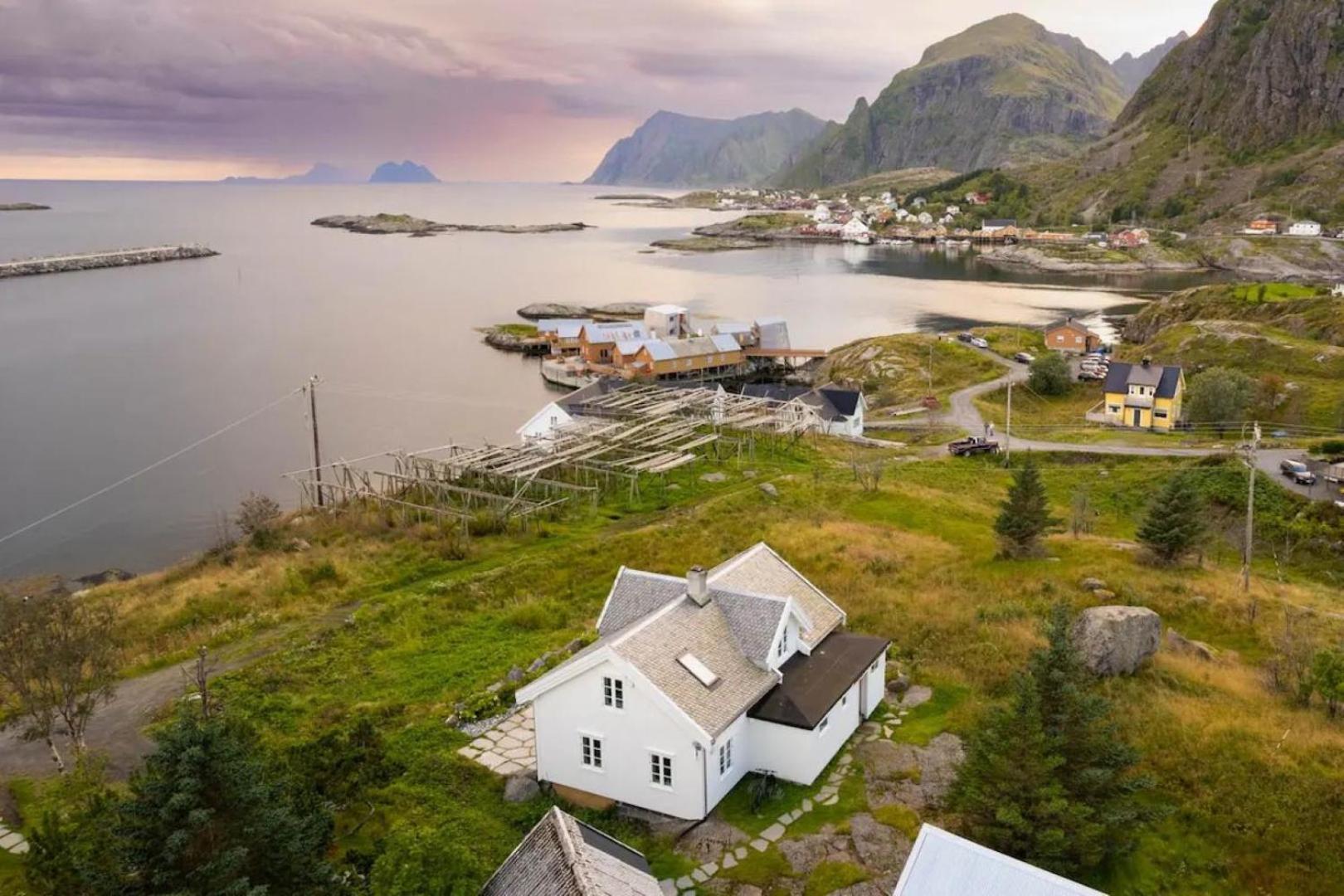 Villa Historic House, 1880 - Stunning Panoramic Views à Sørvågen Extérieur photo